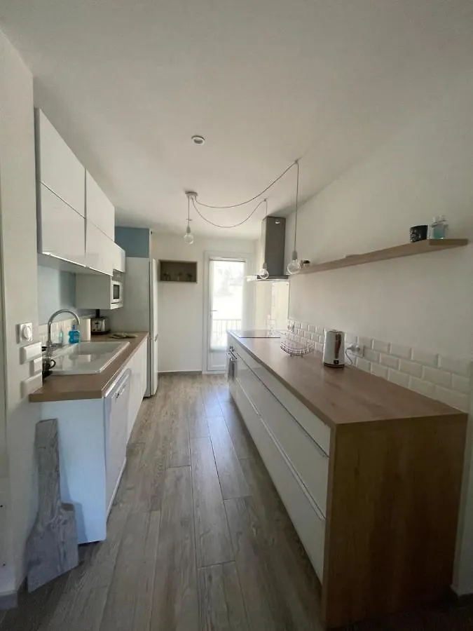 Apartment Appartement Proche Mer Avec Terrasse Et Jardin Privatif Hyeres
